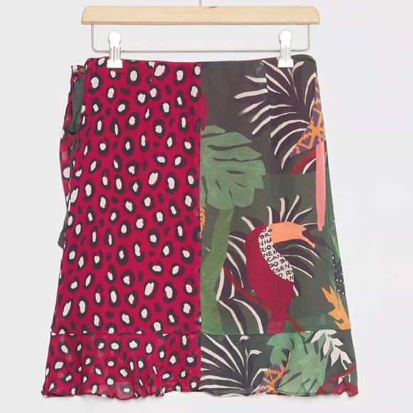FARM Rio Multicolor Tropical Mini Skirt - Picture 2 of 4